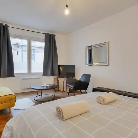 Le Saint-julien I Apartment